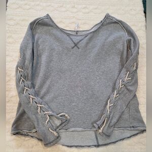 ✨Free People Gray Rope Lace-Up Sleeve Sweatshirt – Size S✨